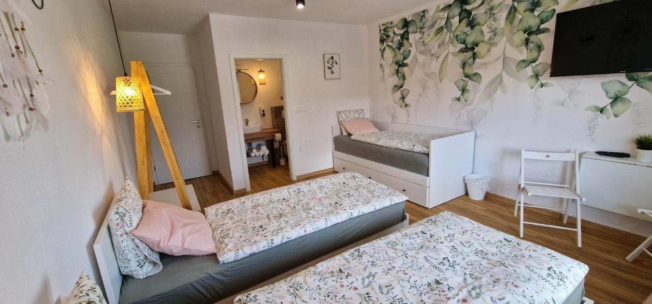 Hotel Samarin Črnomelj Екстериор снимка