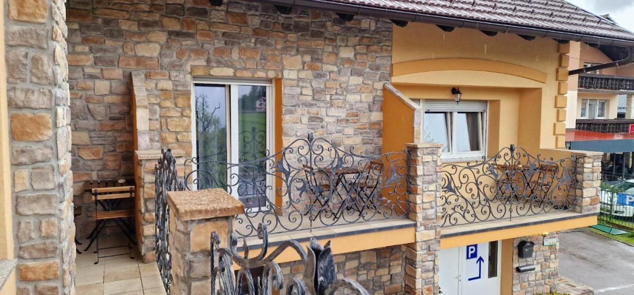 Hotel Samarin Črnomelj Екстериор снимка