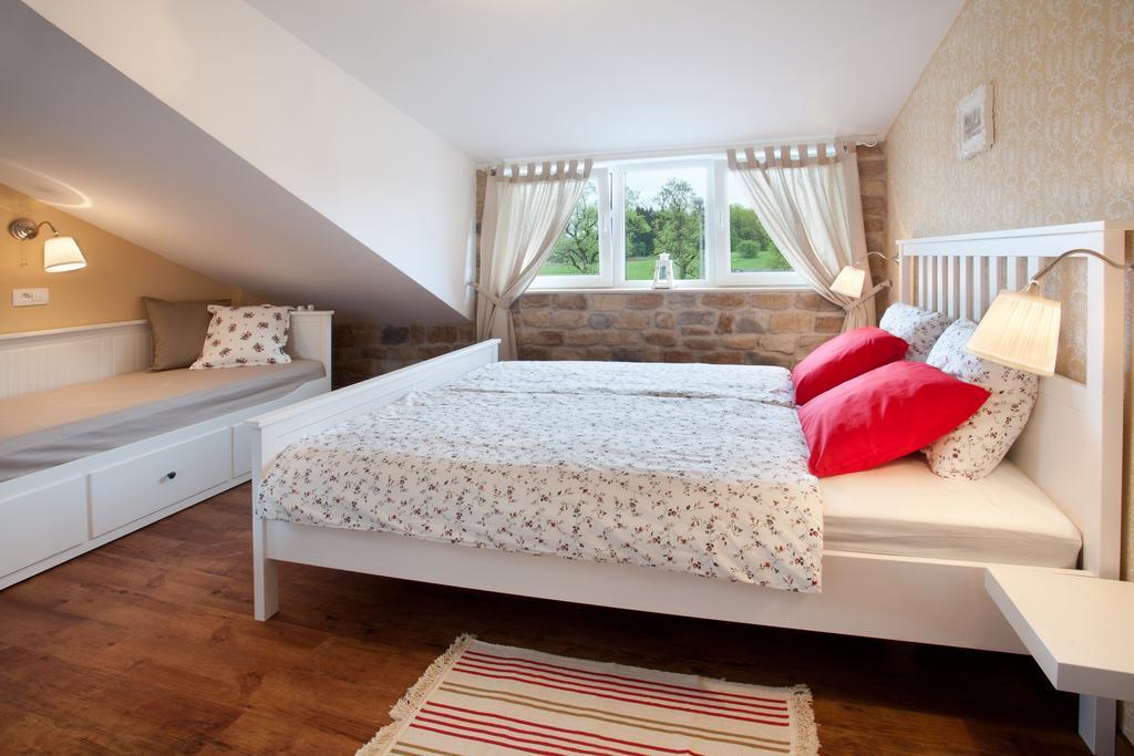 Hotel Samarin Črnomelj Екстериор снимка